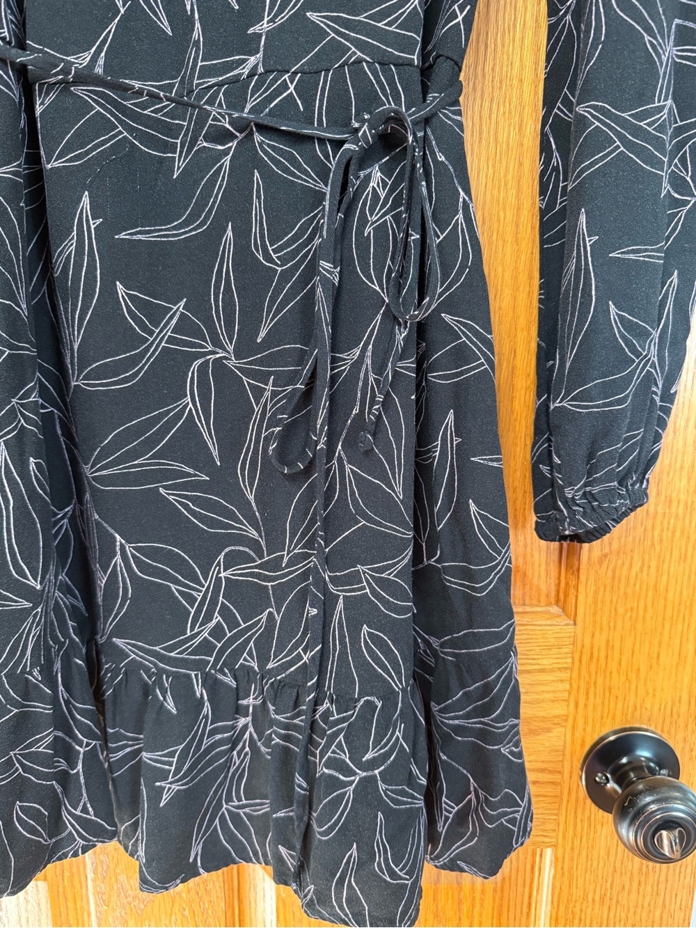 a new day Black Leaf-Print Long Sleeve Tie-Waist Dress - Picture 2 of 4